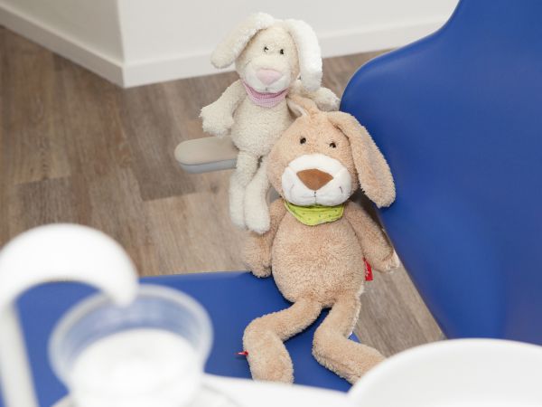 Kinderbehandlung Zahnarztpraxis Düsseldorf - Dr. Dirk Stolley