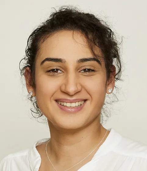 Arbia Hajaji - Zahnmedizinische Fachangestellte